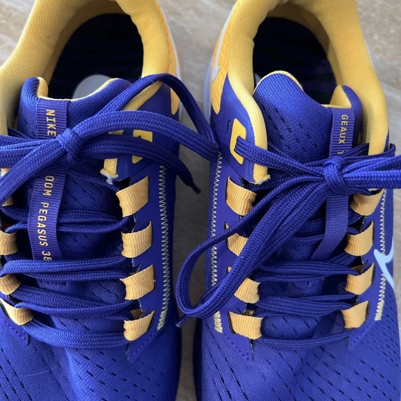 Nike Unisex Purple Zoom Pegasus Running Shoe - Picture 6 of 7